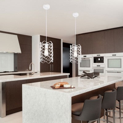 Baltas metalinis narvelio tipo pakabinamas šviestuvas siaurai erdvei